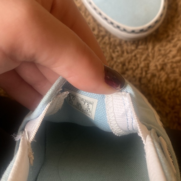 Womens 7.5 vans slip on checkered vans - Picture 6 of 7